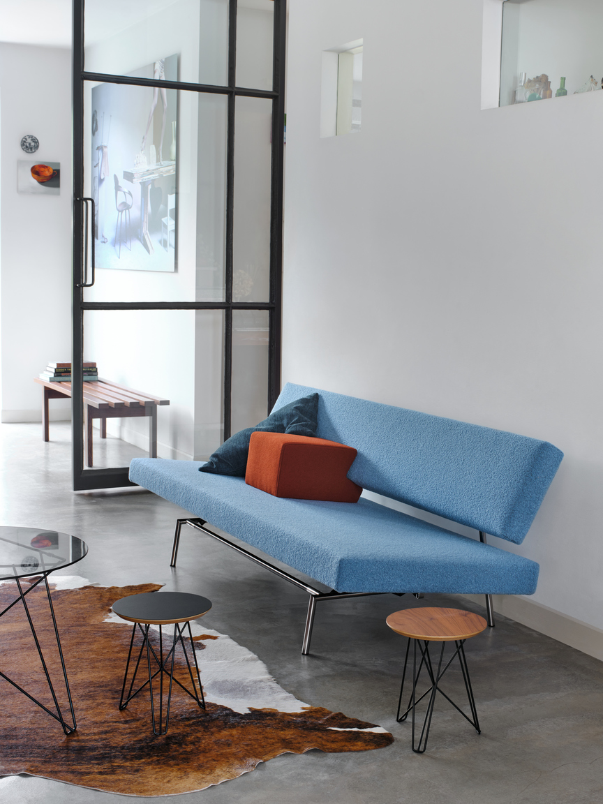 Pastoe_BR02_sofa_bed_blue.jpg